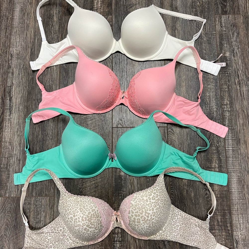 Victoria’s Secret bras 32 DDD